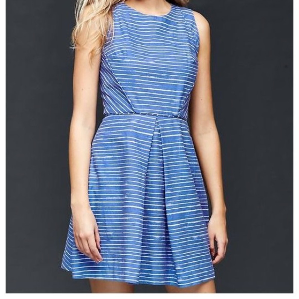 Gap sleeveless linen striped dress